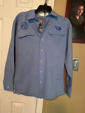 Mojo sportswear  Men's Light Blue Long-Sleeve fishing Button-Up Shirt size small
